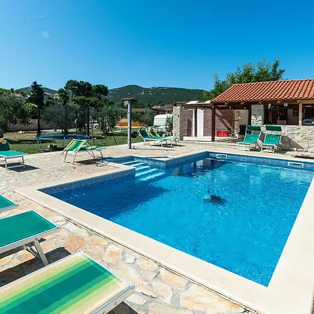 Mobil House Nevera 1 Appartement Banj