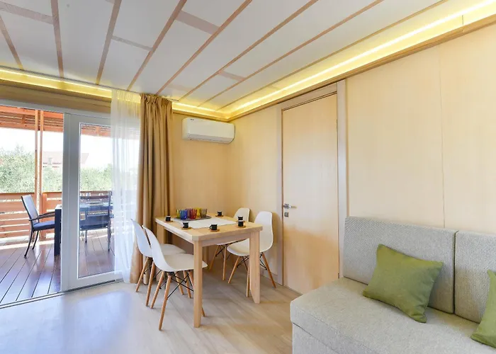 Mobil House Nevera 1 Апартаменты