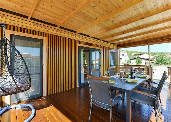 Mobil House Nevera 1 *